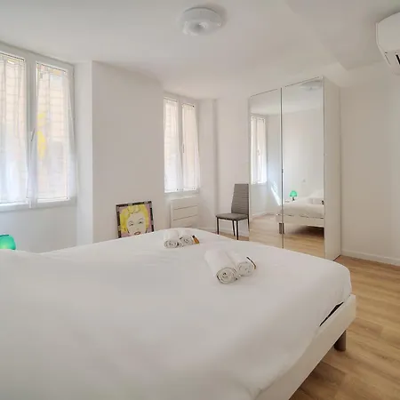 Apartment 3 Pieces Centre A2b243 *
